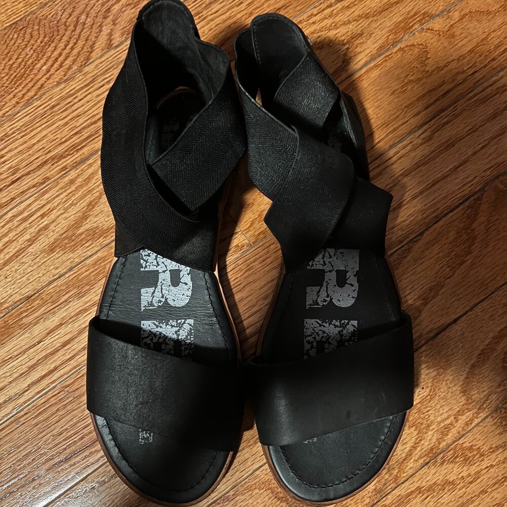 Sorel Ella II, size 8